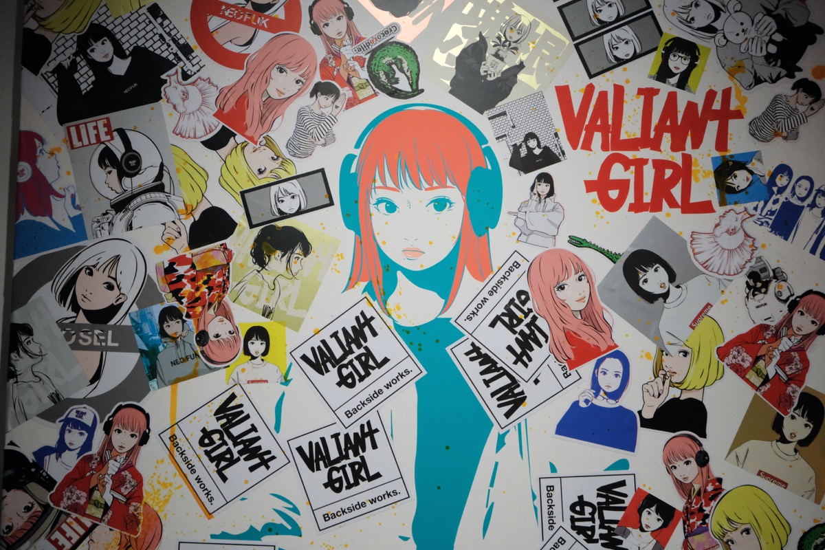 valiant gallery backside works FUK'sポスター-silversky