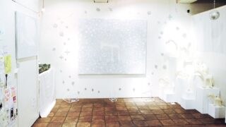 谷口正造「頼りない天使」アート鑑賞レポート｜キチムの空間を彩る作品