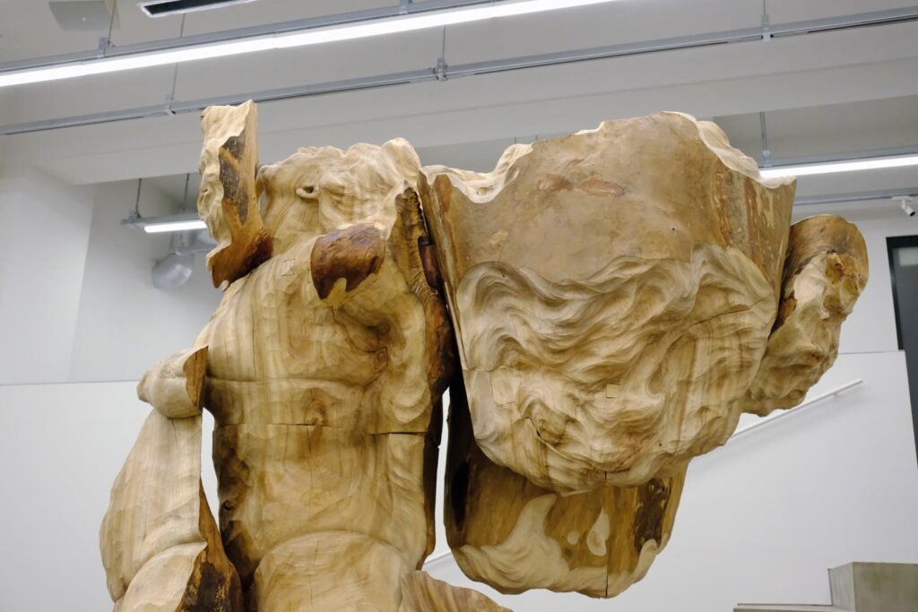 森靖「Twister」アート鑑賞レポート｜木材の持つ魅力を宿した彫刻作品