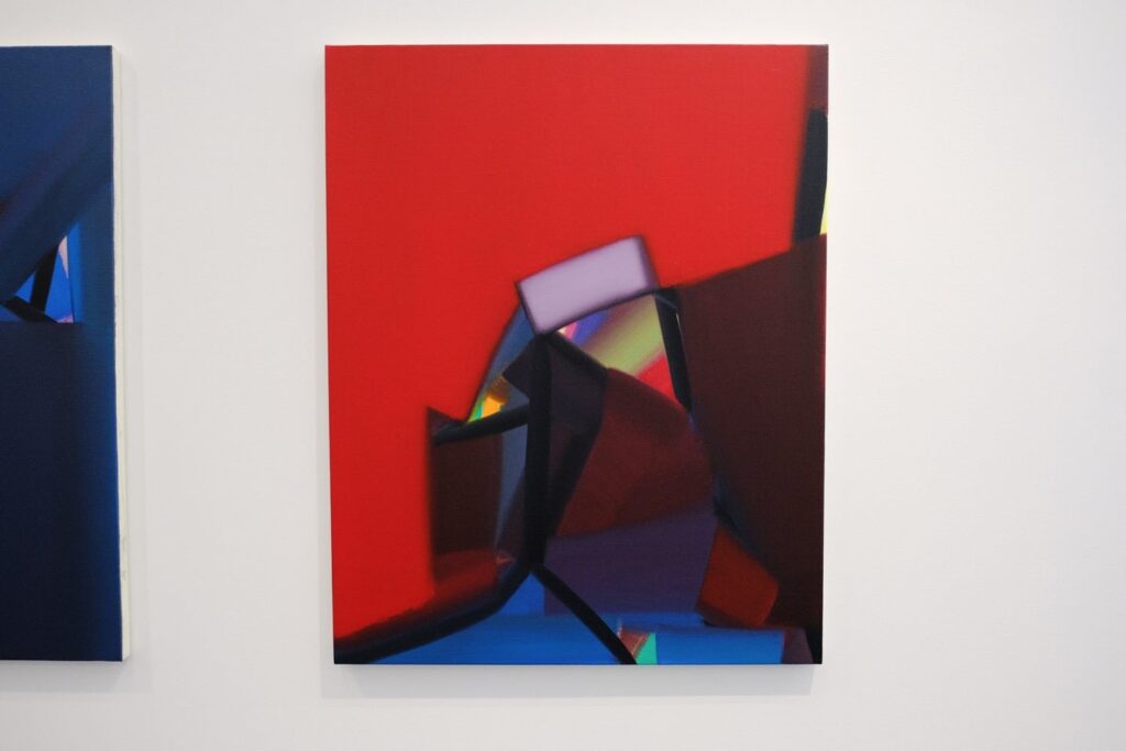 山田康平個展「Strikethrough」｜ストロークが重なる色面への没入を